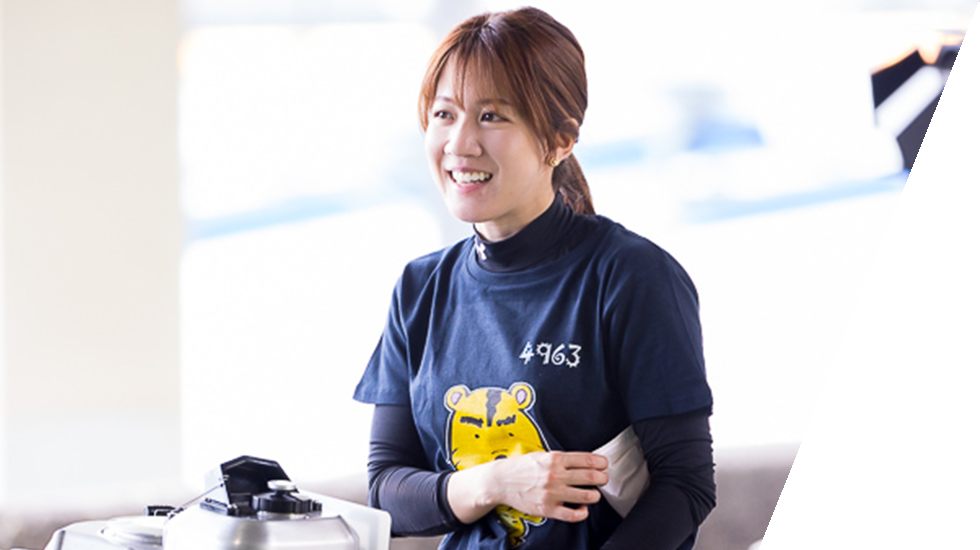 競艇 實森美祐 サイン入りTシャツ バック付き - メルカリ