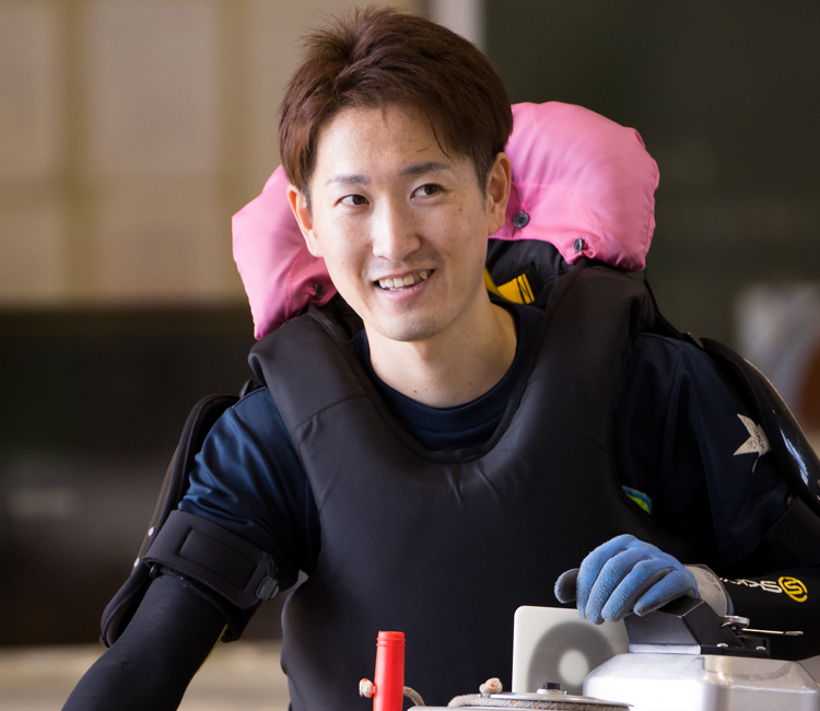 ヤングレーサー特設サイト